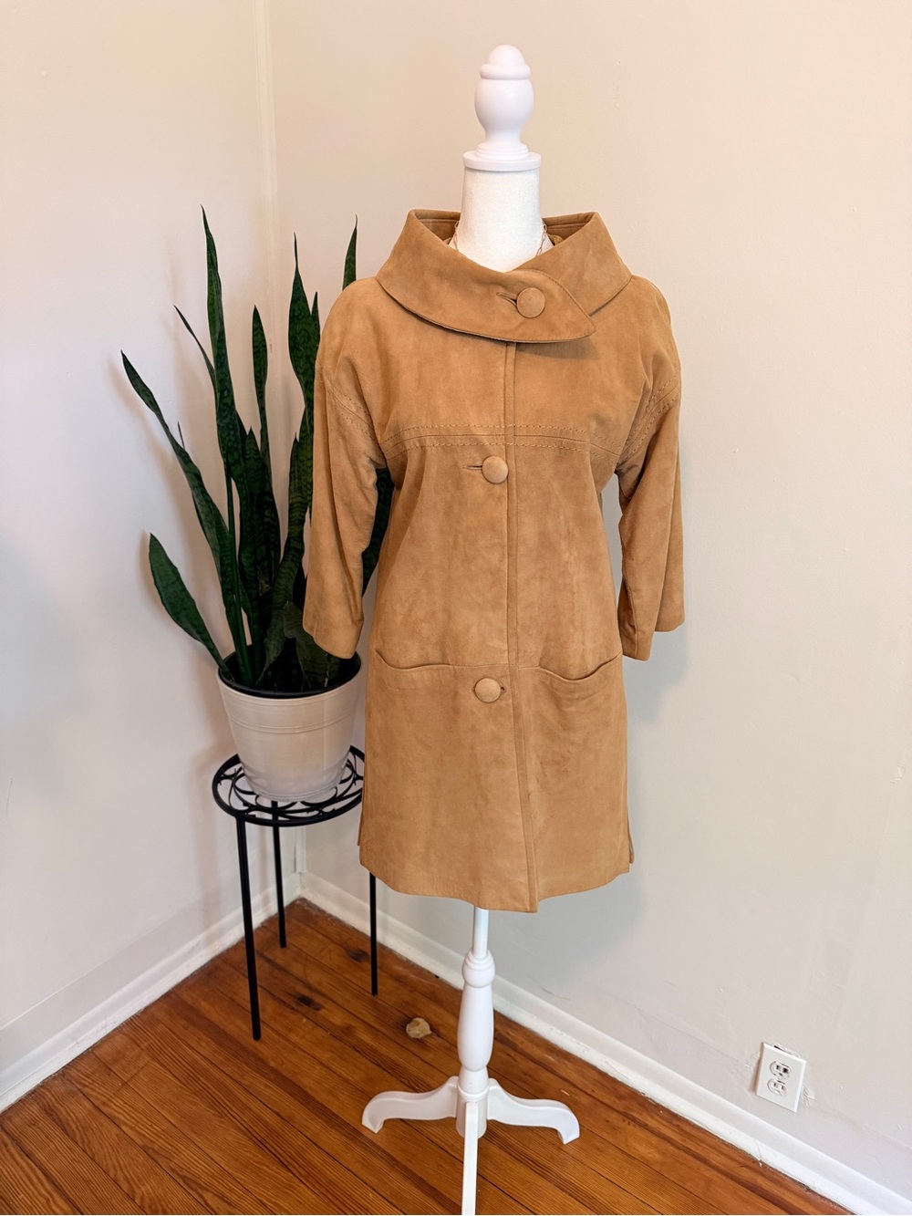 Highlander | Vintage 1960’s Suede Camel Colored Car Coat